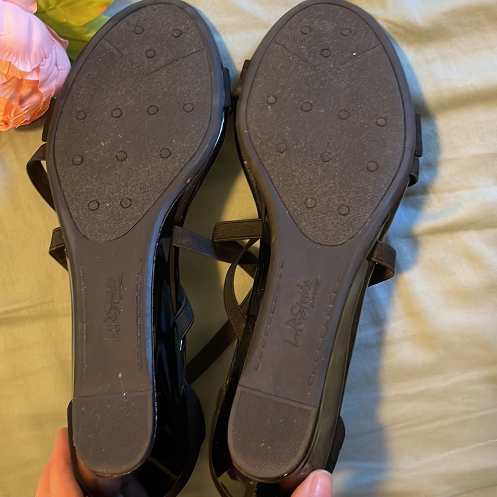 Like New LIFESTRIDE Yolanda Strappy Sandals, Black Fabric, 11M - Picture 5 of 11